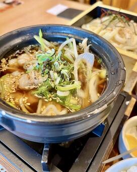 もつ鍋うどん うどん,鍋焼きうどん,鍋の写真素材
