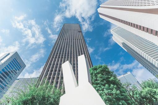 西新宿の高層ビル群とオブジェクト 西新宿,高層ビル,青空の写真素材