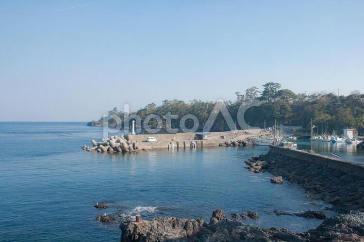 静岡県・伊東市の春の富戸港（ふとこう） 海,晴天,富戸港の写真素材