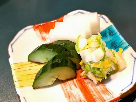彩り豊かな日本のお漬け物（香の物） 漬物,香の物,和食の写真素材