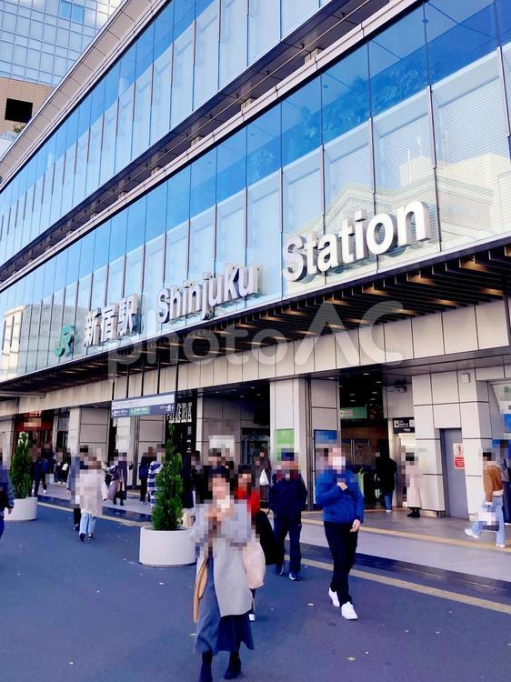 東京風景・新宿駅 jr新宿駅,jr,線路の写真素材