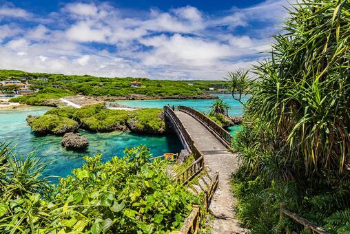 宮古島 イムギャーマリンガーデンの風景 宮古島,海,空の写真素材