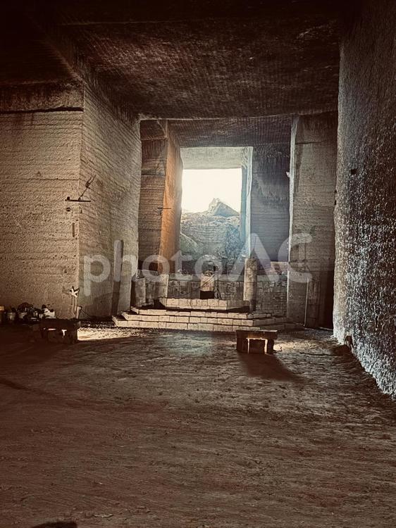 大谷石地下採掘場跡 映画,幻想的,遺跡の写真素材