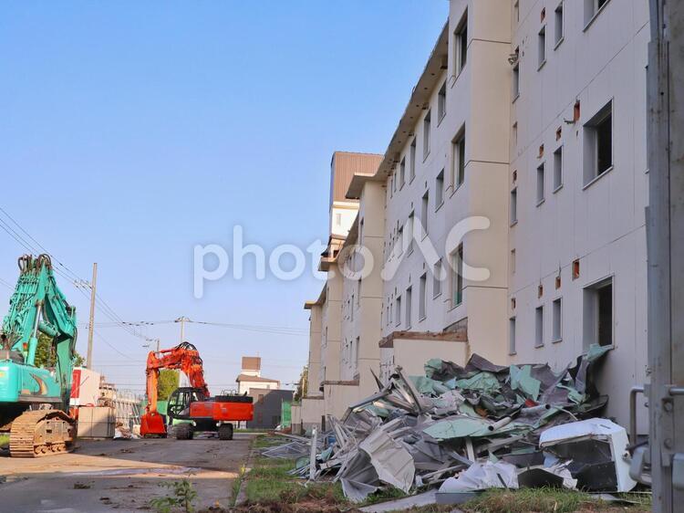解体中の集合住宅 解体,集合住宅,アパートの写真素材