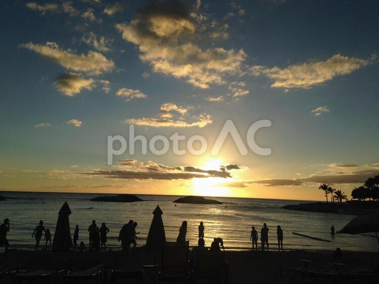 ハワイ　コオリナの夕焼け アメリカ,ハワイ,オアフの写真素材