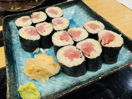 鉄火巻き 巻き寿司,鉄火巻き,マグロの写真素材