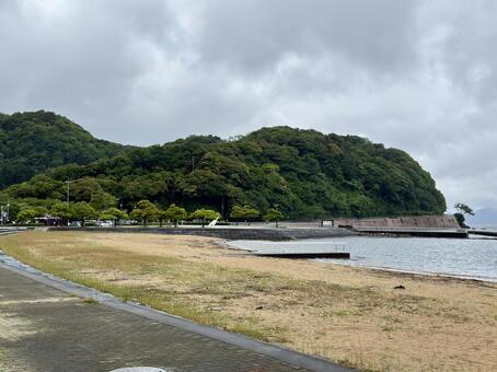 雨の日の小浜市　人魚の浜周辺の景色 人魚の浜,若狭湾,小浜市の写真素材