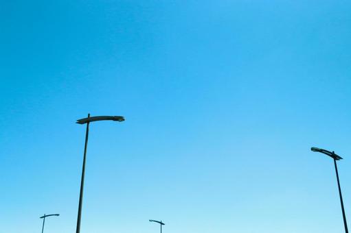 空と街路灯1の写真