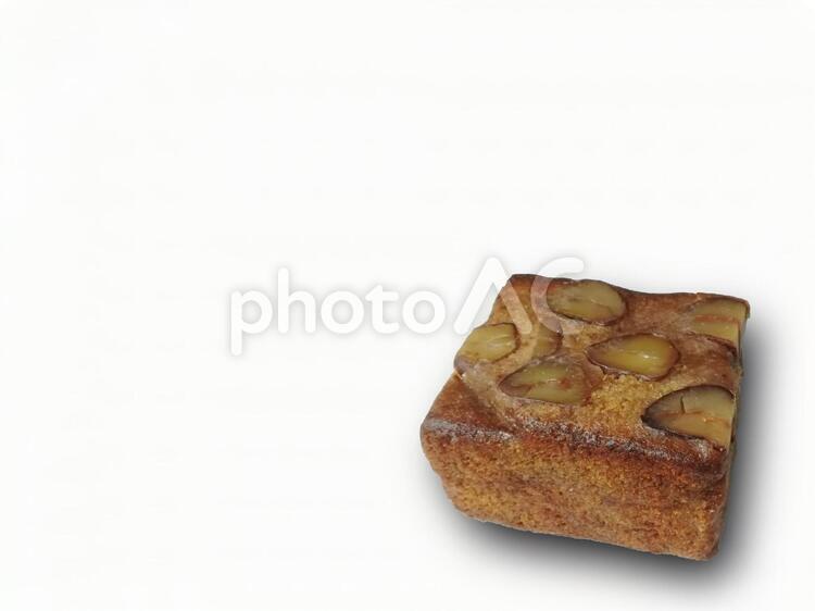 栗のパウンドケーキ(右下寄せタイプ） ケーキ,おやつ,スイーツの写真素材
