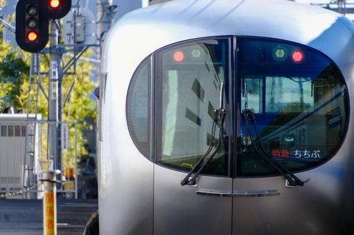 西武鉄道 特急「ラビュー ちちぶ号」 西武鉄道 特急「ラビュー ちちぶ号」 ラビュー,特急ちちぶ,西武鉄道の写真素材