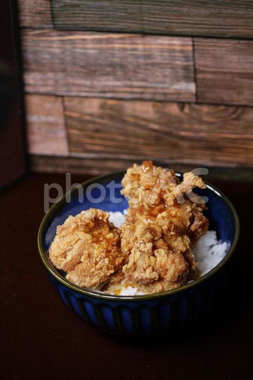 ミニ唐揚げ丼 食べ物,食品,食物の写真素材