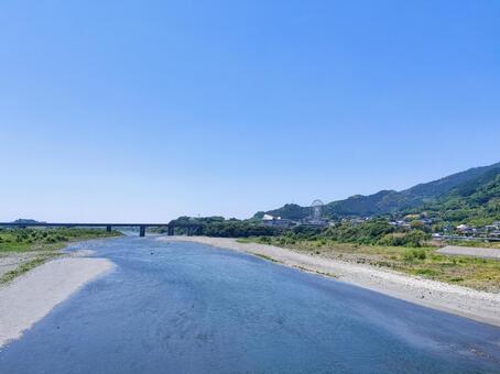 富士川かりがね橋から見る富士川と富士川橋 富士川かりがね橋,富士川橋,富士川の写真素材