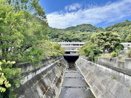 市街地側から望む新神戸駅 新神戸,駅,神戸の写真素材