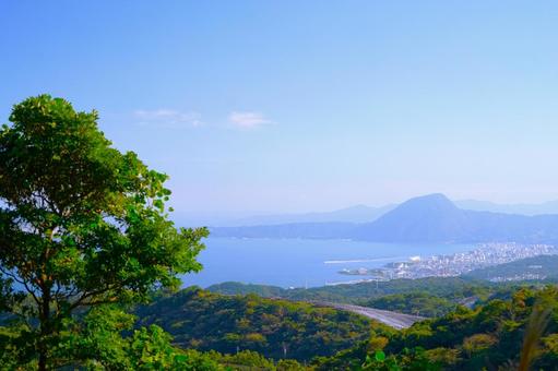 秋の別府湾 秋の別府湾 海,眺望,木々の写真素材