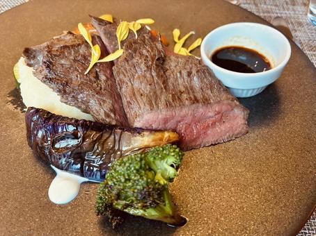 A４ステーキ＠003 a４,ステーキ,肉の写真素材