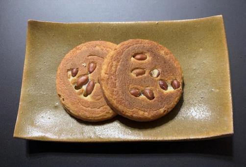 R7.11.09　ピーナッツせんべい お菓子,せんべい,ピーナッツの写真素材