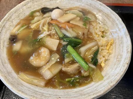 五目紅燒炒飯 五目紅燒炒飯