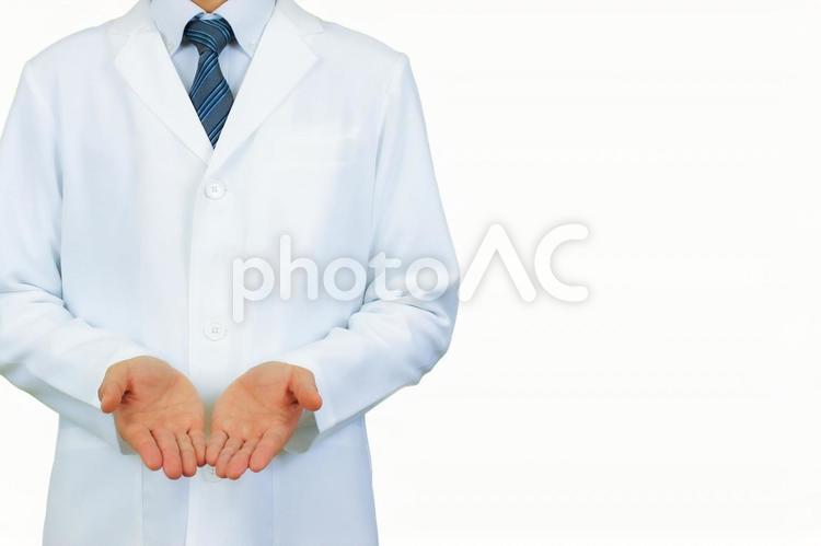 医師　薬剤師　歯科医　白衣を着た男性 医師,薬剤師,歯科医の写真素材