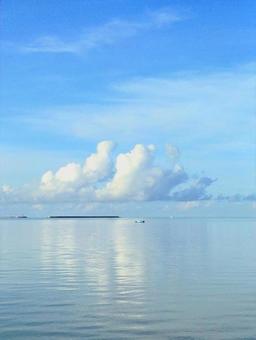 夏の海と空 夏の海と空の写真