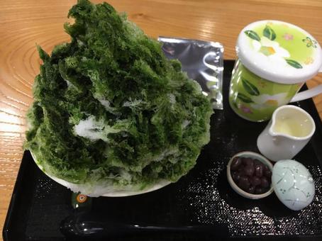 抹茶かき氷の和スイーツ 抹茶かき氷の和スイーツ 抹茶,かき氷,和スイーツの写真素材