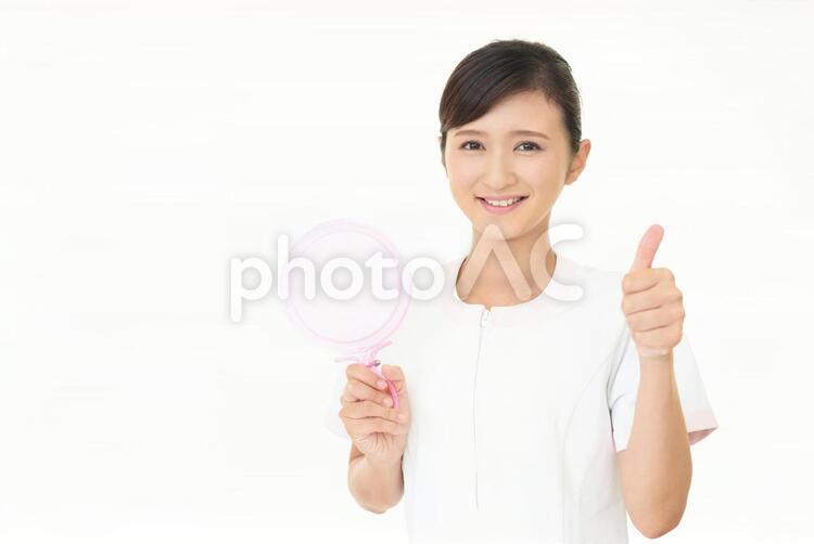 笑顔のエステティシャン 女性,女,エステティシャンの写真素材