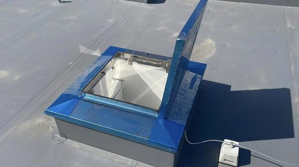 屋上ハッチ 屋上ハッチ 避雷針,青空,風景の写真素材