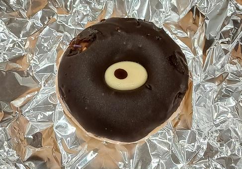 お目目がついたドーナツ ドーナツ,スイーツ,デザートの写真素材