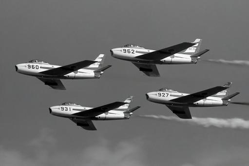 F-86 ブルーインパルス ブルーインパルス,blueimpulse,fー86fの写真素材