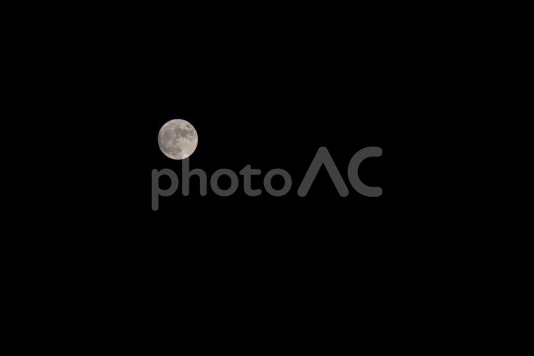 2020年　中秋の名月 月,十五夜,中秋の名月の写真素材