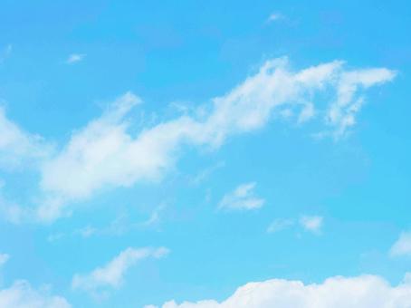 爽やかな青空と白い雲が広がる風景 爽やかな青空と白い雲が広がる風景 青空,雲,空の写真素材