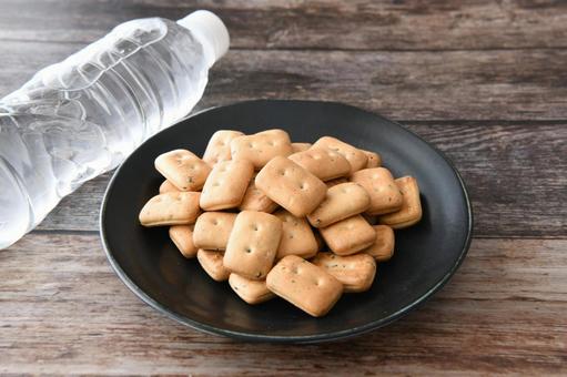 カンパン 水 カンパン 水の写真