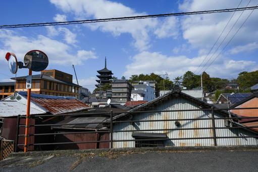 奈良市街地の風景、五重塔2 奈良市街地の風景、五重塔2の写真
