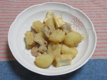 煮物 煮物 煮物,ジャガイモ,厚揚げの写真素材