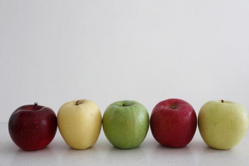 5種類のりんご 林檎,果物,アップルの写真素材