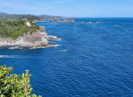 石廊埼から東側に蓑掛岩を遠望 石廊埼,石廊崎,蓑掛岩の写真素材