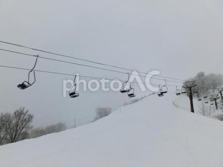 越後湯沢の冬景色 雪,雪山,雪景色の写真素材