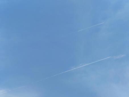 飛行機雲 飛行機雲の写真