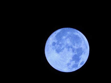 2025年10月6日の月6 2025年10月6日の月6 月,中秋の名月,十五夜の写真素材