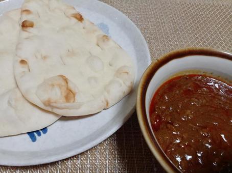 キーマカレーとナン キーマカレーとナン キーマカレーとナン,キーマカレー,ナンの写真素材