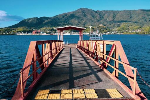 江田島の桟橋 江田島,漁船,海の写真素材