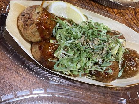レモンとちりめんじゃこのたこ焼き レモンとちりめんじゃこのたこ焼きの写真