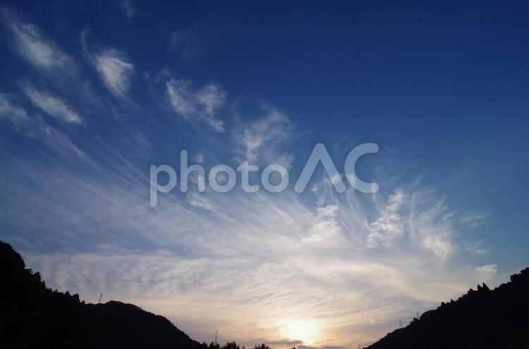 夕暮れ 夏,夕焼け,夕暮れの写真素材