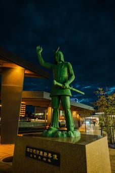 【福井】夜の敦賀駅周辺 【福井】夜の敦賀駅周辺の写真