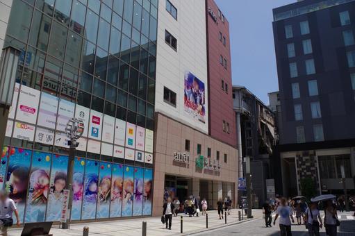 秋葉原2025夏 電気街口前 秋葉原2025夏 電気街口前の写真