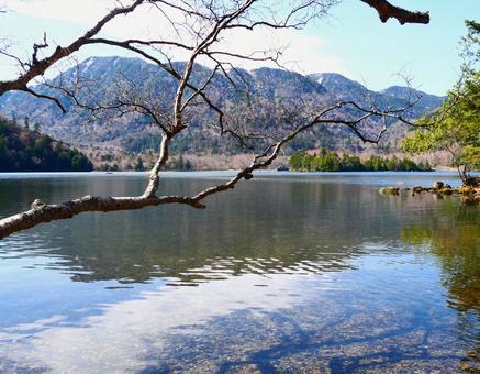 美しい湯の湖 美しい湯の湖の写真