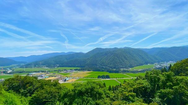 夏の田園風景（石川・白山市＠鳥越城址） 田舎,田んぼ,田園の写真素材