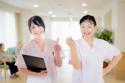 笑顔で働くケアスタッフ 介護,看護師,介護士の写真素材