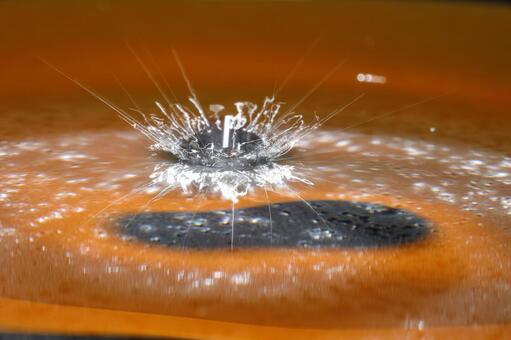 クラウン クラウン,水滴,水面の写真素材