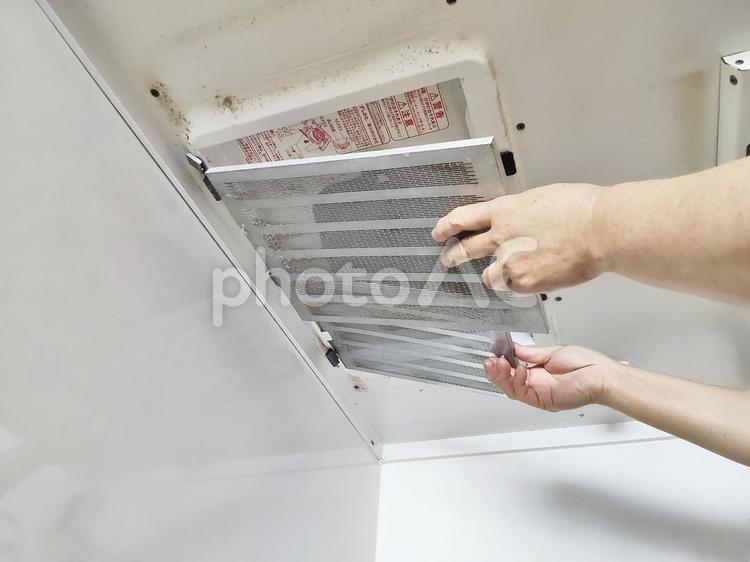 汚れた換気扇 換気扇,大掃除,汚れの写真素材