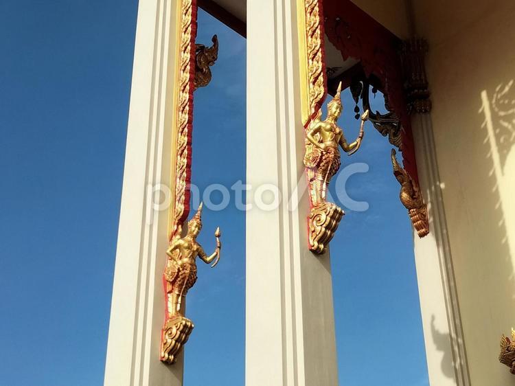 タイ　バンコクの仏教寺院 彫像,仏教寺院,ワットサハコンコーシッタラームの写真素材
